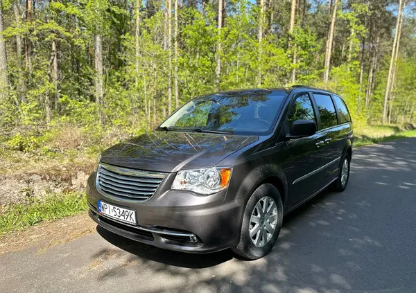 mazowieckie Chrysler Town &amp; Country cena 66000 przebieg: 243931, rok produkcji 2015 z Ostróda